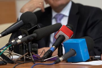 “南鳥島のレアアース” の高い純度に『（日本は）隠れた資源大国だ』と自民党・青山繁晴氏が強調 ネットで話題に「海底3000m以上なんだよなぁ。北海油田の1.5倍の深さかつ深海の泥を効率よく吸い上げ、かつコスパよく精製できるかが課題」「日本の利益に貢献するのはだいぶ先なんじゃない？」