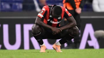 激怒ファンが集団で選手らを襲撃する凶行事件…仏スポーツ大臣も憤怒！暴行された2選手は退団志願、監督も違約金放棄で辞任意向