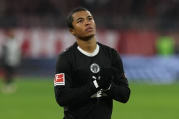 藤田譲瑠チマが今季2アシスト目！　町野修斗との“日本人対決”を制してポカール準々決勝へ