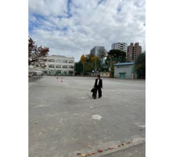 渡辺満里奈、母校100周年式典で卒業生代表として祝辞