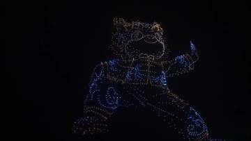 海南省ボアオで企業家フォーラム開幕　ドローンショーが夜空彩る