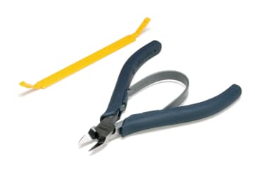 ウェーブより研ぎ澄まされた薄刃でなめらかな切れ味の片刃ニッパー「匠TOOLS 極薄刃ニッパー」が12月発売！