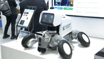 AIが画像読み取り風景を俳句で表現・講評まで…AIロボットが接客“近未来カフェ”も　世界最大規模「国際ロボット展」6日まで