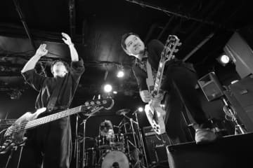 LINK、2年ぶりとなる新曲「ラブ&ピース」配信リリース