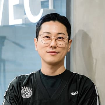 SEVENTEEN、Airbnbとコラボ！東京で“歌・ダンス・韓国メイク”の豪華体験イベント開催　未公開フォト入手のチャンスも