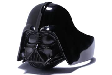 ジャム ホーム メイド『スター・ウォーズ』ジュエリー、ダース・ベイダーのマスク型リング＆ネックレス