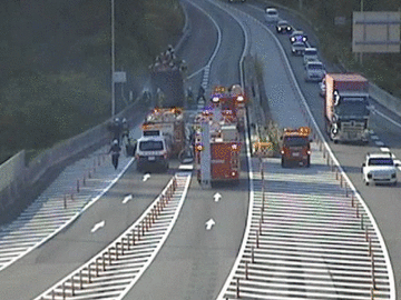 【国道1号】島田金谷バイパス 菊川ICで車両火災 一部通行止め解除（3日16:20現在）