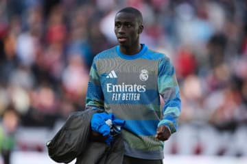 約7カ月ぶり復帰から一転…レアル、DFメンディの負傷離脱を発表