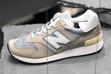 ニューバランス原宿がリニューアル、“5年に1度”のUSA「1300JP」スニーカー再販も