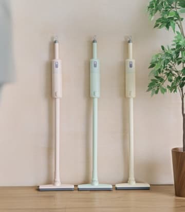 重さわずか830g！ 高いところの掃除もしやすい紙パック式スティック掃除機「MAGIC LIGHT II」