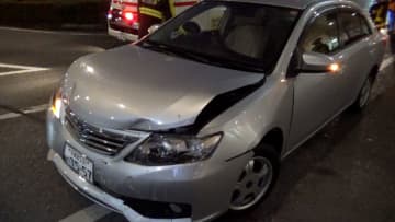 駅前ロータリーで車突っ込み20代女性ケガ…運転していた70代女性「アクセルとブレーキ踏み間違えた」　栃木・宇都宮