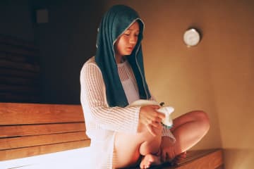 東大法卒のTBSアナ、“透け感”あるサウナ姿に「マジか!?綺麗!!」とファン注目　篠原梨菜アナが「整っている」