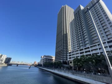 晴海アイランドトリトンスクエアビュータワー 41階｜「月島」駅徒歩6分。「晴海トリトンスクエア」直結。水と緑に抱かれ、都心を一望するタワーレジデンス。東京タワー・運河ビューの陽当たり・眺望良好なワイドスパン住戸