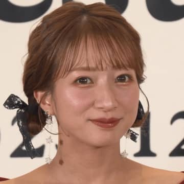 辻希美「サンタさんも困ってる」　第5子出産から約4か月　家族7人で過ごす初めてのクリスマス
