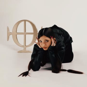 甲田まひる、AL『sweetest, me (Deluxe Edition)』CDリリース＆新曲「特等席」MV公開