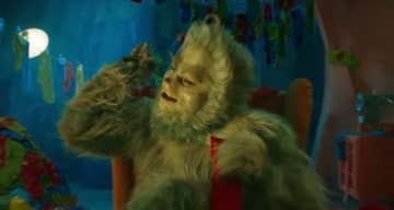 マクドナルドが乗っ取られた？ クリスマスの食事をぶっ壊す“破壊系”ホリデーキャンペーン「McDonald’s x The Grinch」