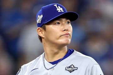 「山本がCY賞級であれば、ドジャースを去る可能性は十分に考えられる」 山本由伸が持つ“1つの権利”がLA王朝終焉のきっかけに⁉ 米メディア指摘