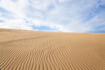 人気の観光地「鳥取砂丘」って英語でどう言う？