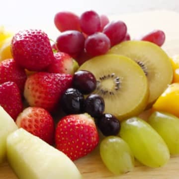 「果物」の正しい食べ方…食べ過ぎは脂肪肝のリスクあり【名医が指南 100年元気な肝臓の作り方】#5