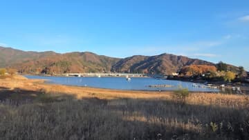 これ大丈夫なんか？「こんな大減水は初めての経験…、岩盤エリアが干上がる可能性も？」ただ、釣果のほうはまずまず。ヒットルアーも公開！