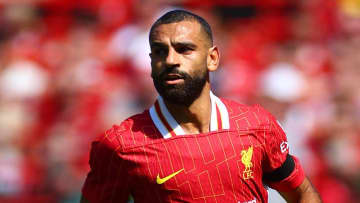 リバプール、ベンチで過ごしたサラーの反応やチームメイトへの振る舞いが話題に