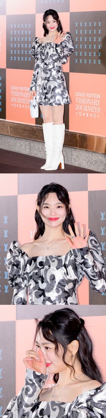 10年交際の年下俳優と結婚発表後…女優シン・ミナ、初の公式の場で“涙”！その理由とは？