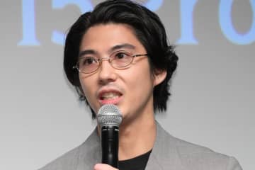 《「誰か分からなかった」と話題》賀来賢人、大谷翔平、目黒蓮に次いで「CM起用社数」男性4位になった“カメレオン俳優の正体”