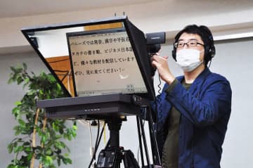 年末年始の企業イベント利用需要の増加に伴い、スピーチプロンプター・カメラプロンプター事業対応強化　機材確保のため12月上旬までの申し込みを推奨