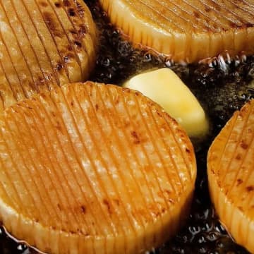 【大根にこんなおいしい食べ方があったとは…！】「1本丸ごとペロリ」「野菜なのに満足感抜群」やみつき大根おかずレシピ4選