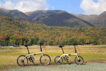 電動アシスト自転車「TRANS MOBILLY NEXT」新色が登場、進化した移動体験を提供