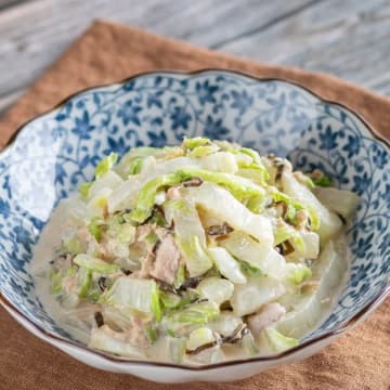 【え、これ白菜？】「こういうの欲しかったんだよね〜」抱えて食べたい！白菜と塩昆布のツナマヨサラダのレシピ