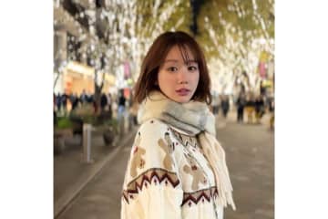 天心戦で視聴者くぎづけ…話題ラウンドガール・あらた唯が新曲リリース　グラドルなどマルチに活動