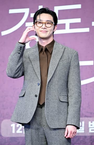 「僕は棒でした」パク・ソジュン、新ドラマの撮影秘話を告白！共演女優ウォン・ジアンと相性抜群な姿も