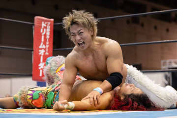 【新日本】”優翔”タッグが首位グループを猛追！ 海野翔太、ヒロム粉砕で熱弁「ヘビーもジュニアも関係ない、新日本こそが聖域だ」