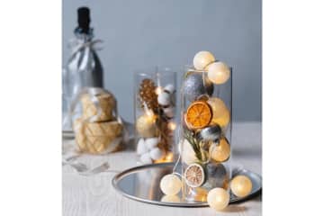 市販の素材を使って簡単に！【クリスマス】を彩るガラスのオーナメント