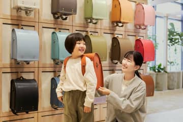 土屋鞄、3ブランドがそろう複合店「THE RANDOSERU」を6店舗オープン