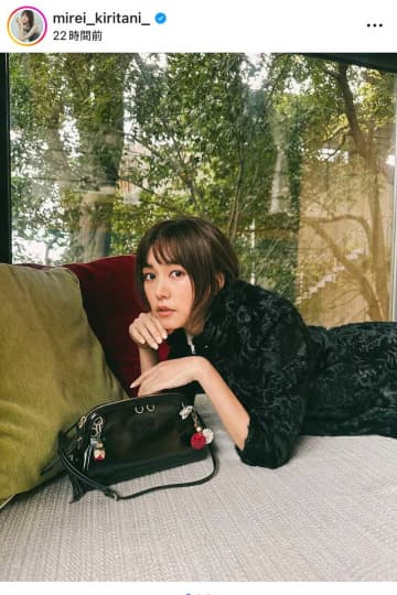 桐谷美玲、ミニスカコーデにファン驚嘆「悶絶級の領域」「目が吸い付けられます」