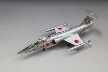 ファインモールド、プラモデル「航空自衛隊 F-104J 戦闘機 “栄光”」本日出荷開始！
