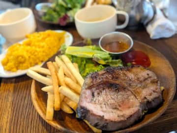 迷ったらココ！神保町で人気の洋食・カレーランチ3選