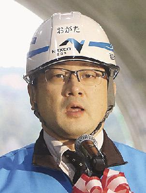 西日本高速会社／新名神・宇治田原トンネル下り線が貫通／戸田建設施工の東工区で式典