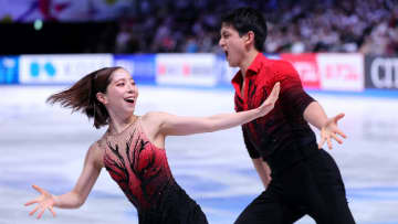 「会場も暖かくて動きやすくて」りくりゅうペアがノーミス演技　思い出の地・名古屋で首位発進