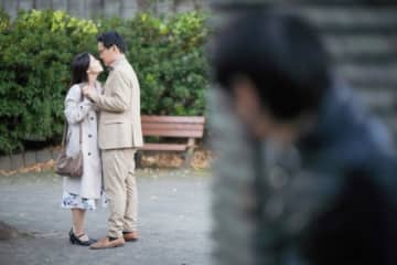 「社内恋愛禁止」のはずが…「社長は事務員と不倫中。家まで建てて同棲」 いい加減すぎてドン引きした女性