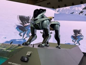 ランクルすら入れない岩場を「4本足」で走破する新乗り物　川崎重工「CORLEO」が製品化へ