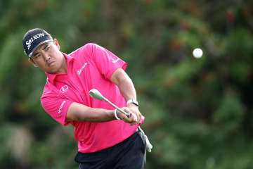 シェフラーが3連覇へ首位発進 7年ぶり参戦の松山英樹は2打差8位