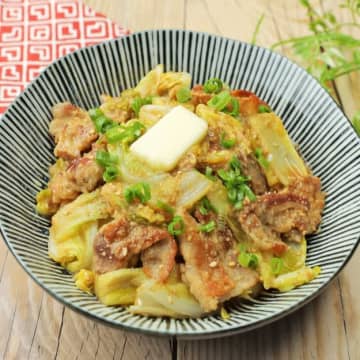 【白菜、脇役だと思ってたら大間違い！】「気づいたらお皿が空っぽ」「ご飯泥棒すぎる」冬の定番♡染み染み優勝おかずレシピ