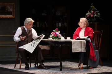 加藤健一事務所公演 『請願』上演中 半世紀を共に生きた老夫婦の熱い対話、戦争とは、愛とは。