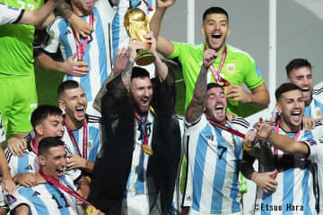 31年前と｢こんなに違う｣アメリカ開催ワールドカップ(4)メッシ活躍の｢新プロリーグ｣誕生、女子はW杯｢4回｣優勝、一番の違いは｢日本代表｣の存在