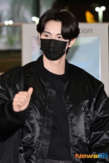 【PHOTO】イ・チェミン、ファンミーティングのためタイへ出国（動画あり）