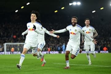 田中碧、現地メディアによるPL第14節のベストイレブンに！　「プレミアで10年プレーしてきたかのようだ」