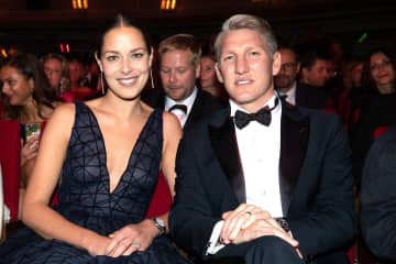 女子テニス元１位のイバノビッチさん、サッカー界の英雄シュバインシュタイガー氏と離婚へ！パワーカップルは９年で終止符＜SMASH＞